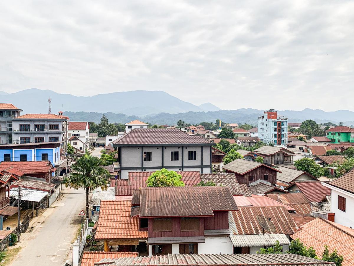 Bountang Mountain View Riverside Hotel 방 비엥 외부 사진