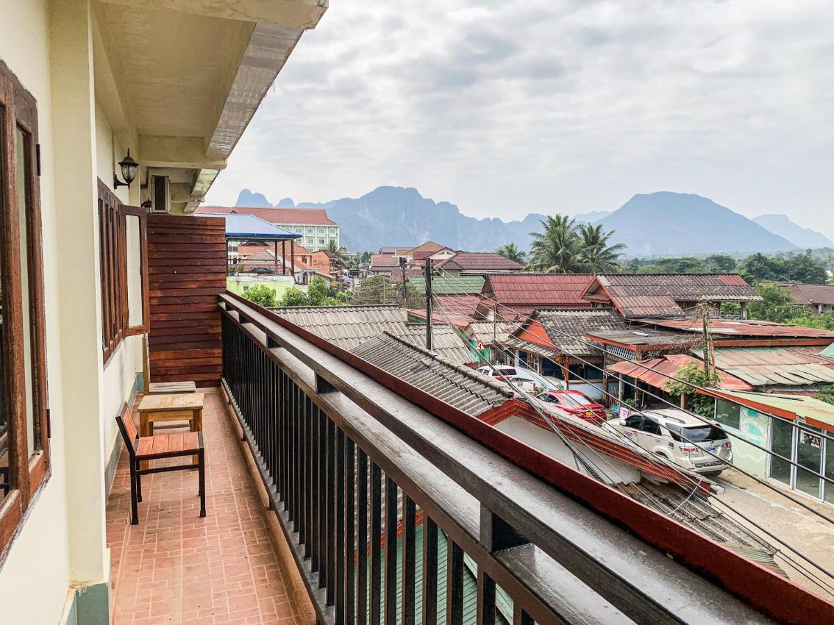 Bountang Mountain View Riverside Hotel 방 비엥 외부 사진