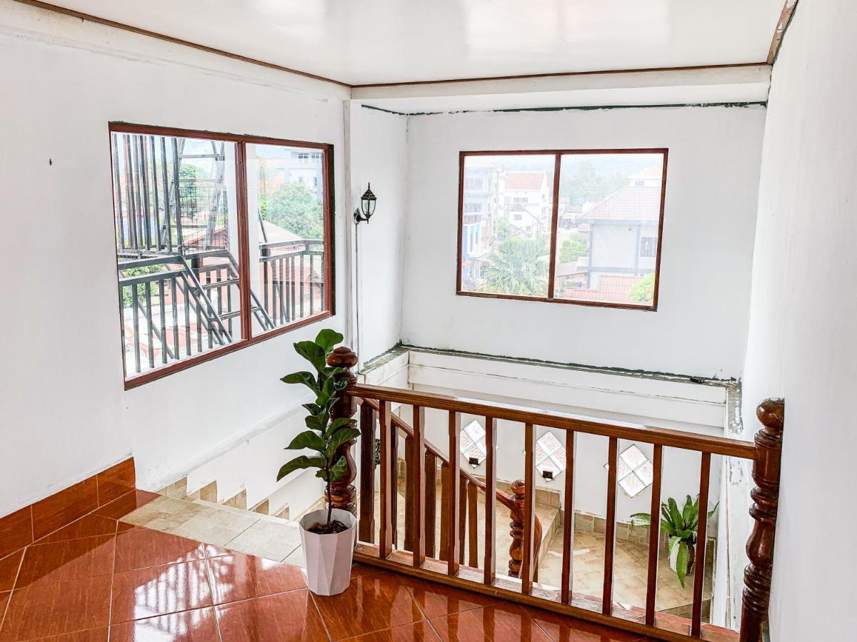 Bountang Mountain View Riverside Hotel 방 비엥 외부 사진
